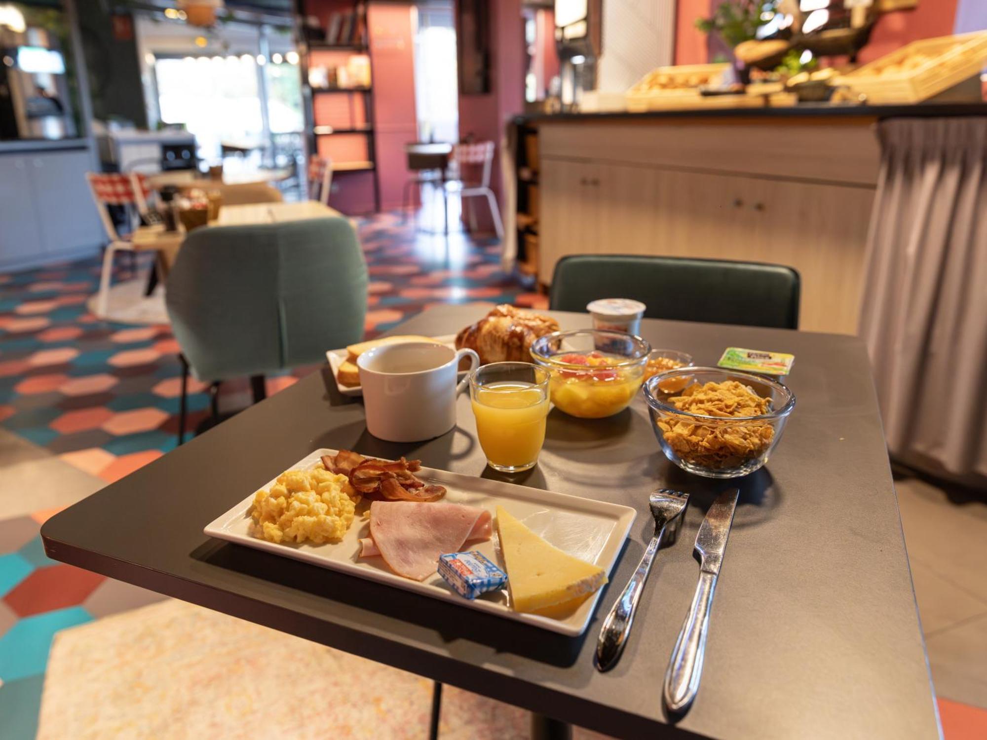 B&B Hotel Orleans Nord Saran Exteriér fotografie