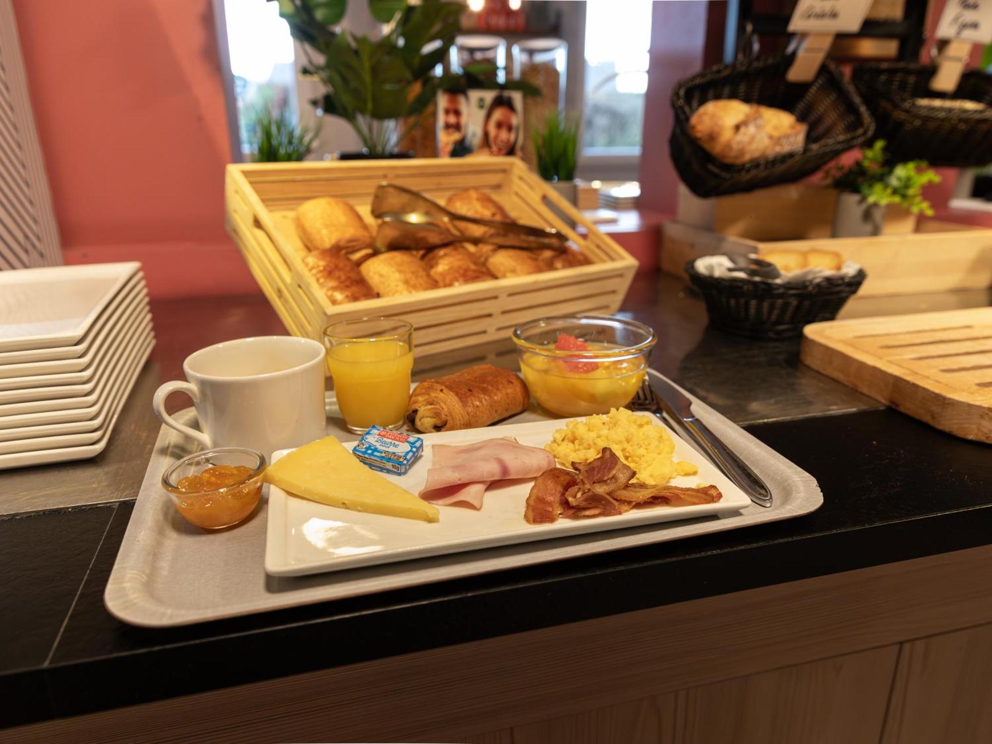 B&B Hotel Orleans Nord Saran Exteriér fotografie